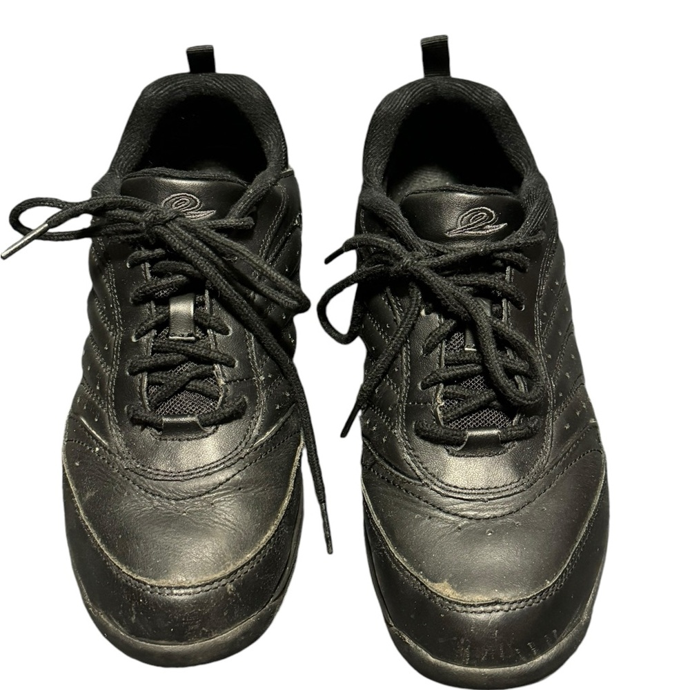 Easy Spirit Black Leather Romy Sneaker. Size 8. GUC